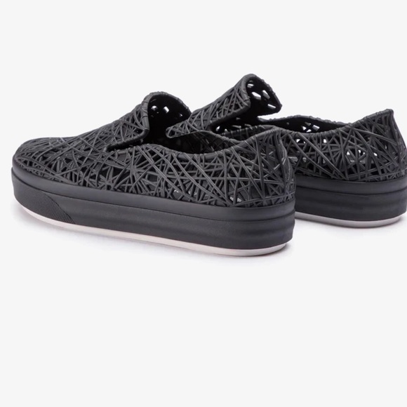 Melissa Campana Jelly Sneakers - Picture 3 of 11